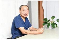 お年よりの男性